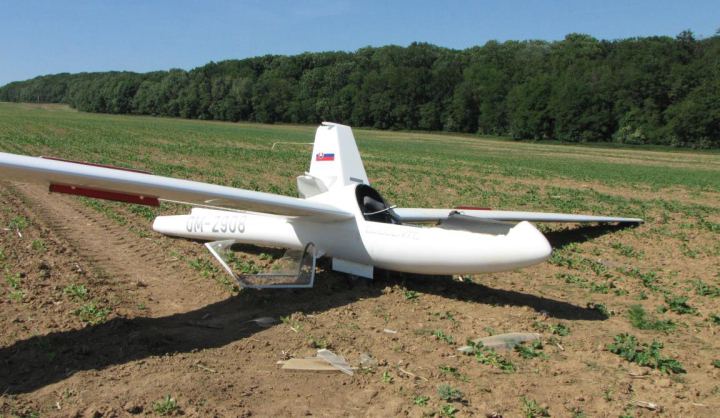 Illustration 4 of 9 from LNVÚ report SKA2015003: Event aircraft (OM-2908)