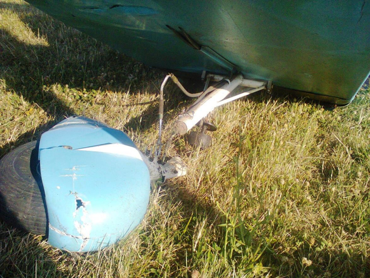 Illustration 4 of 5 from LNVÚ report SKS2013006: Event aircraft (OM-LAN)