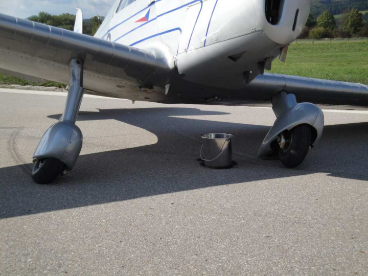 Illustration 2 of 2 from LNVÚ report SKA2011017: Event aircraft (OK-TAO)