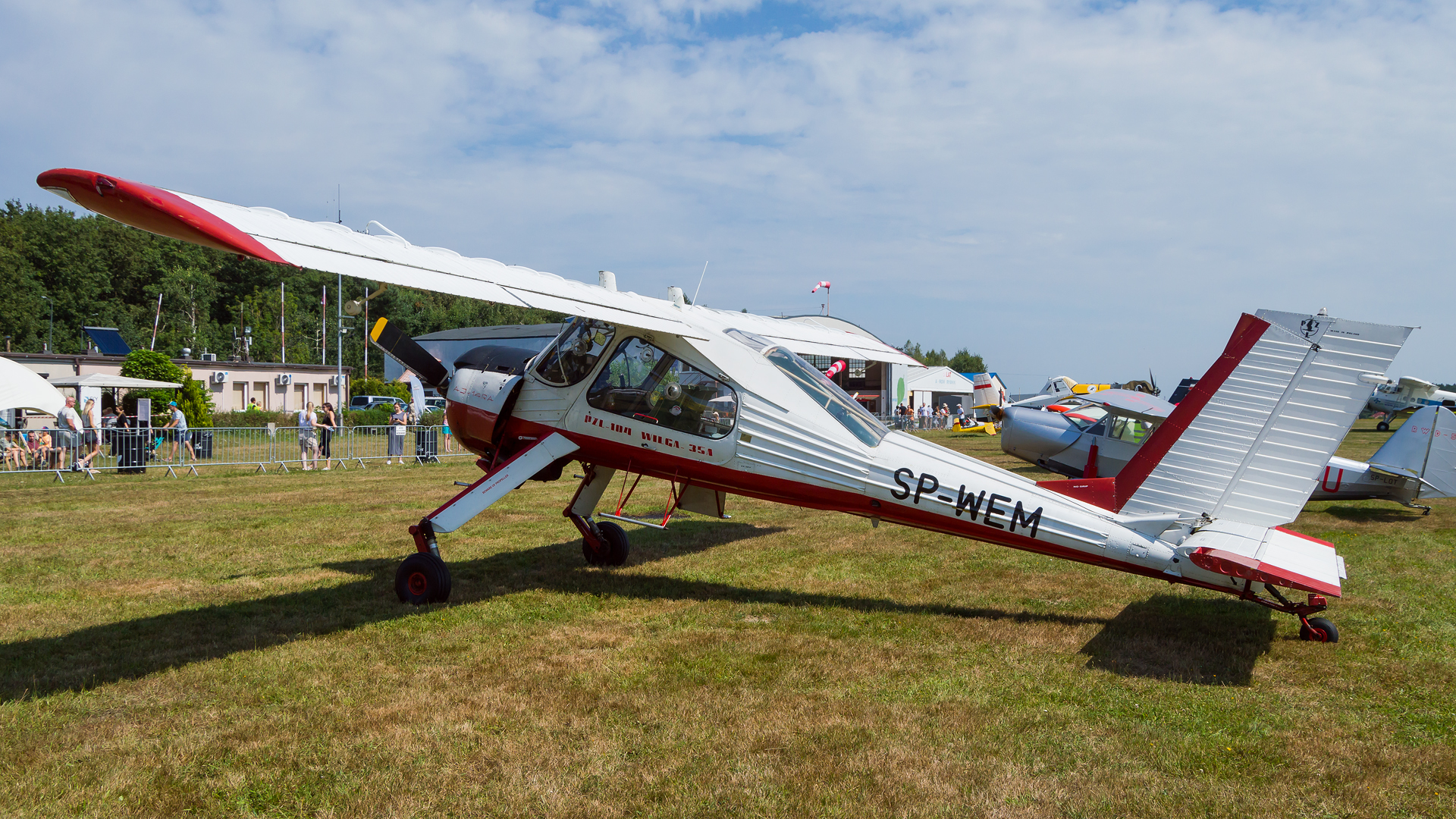 PZL 104