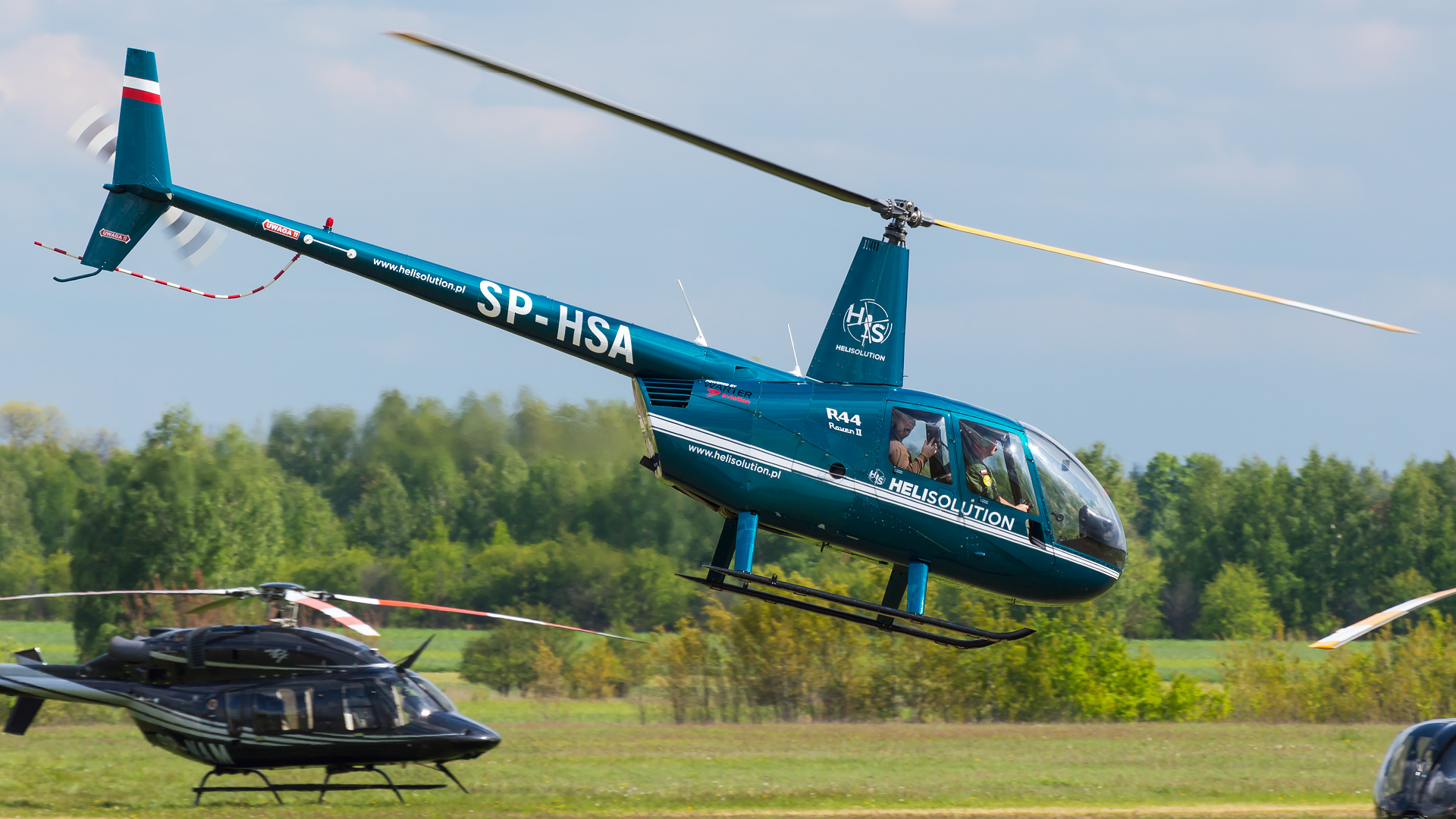 Robinson R44