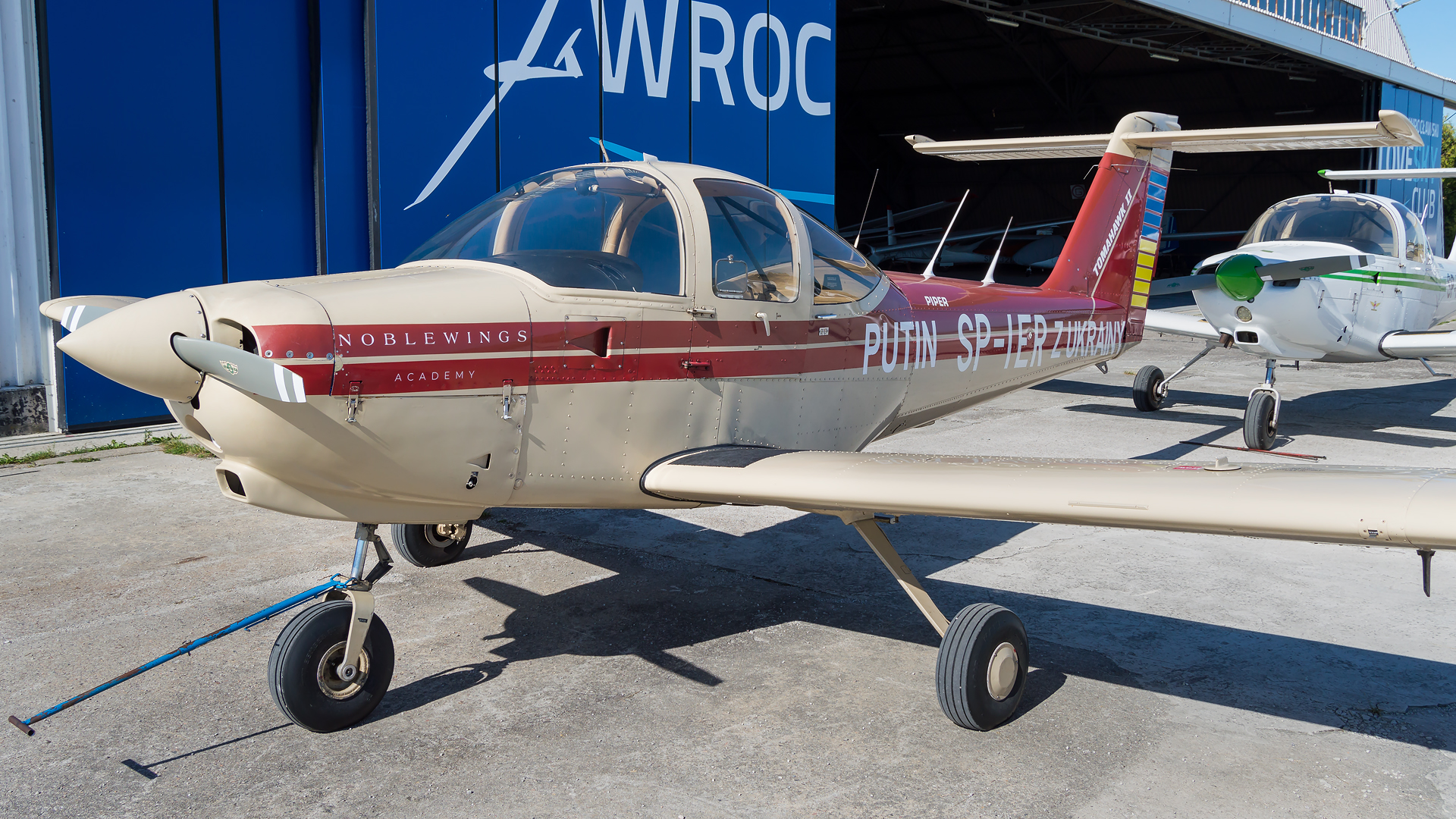 Piper PA-38