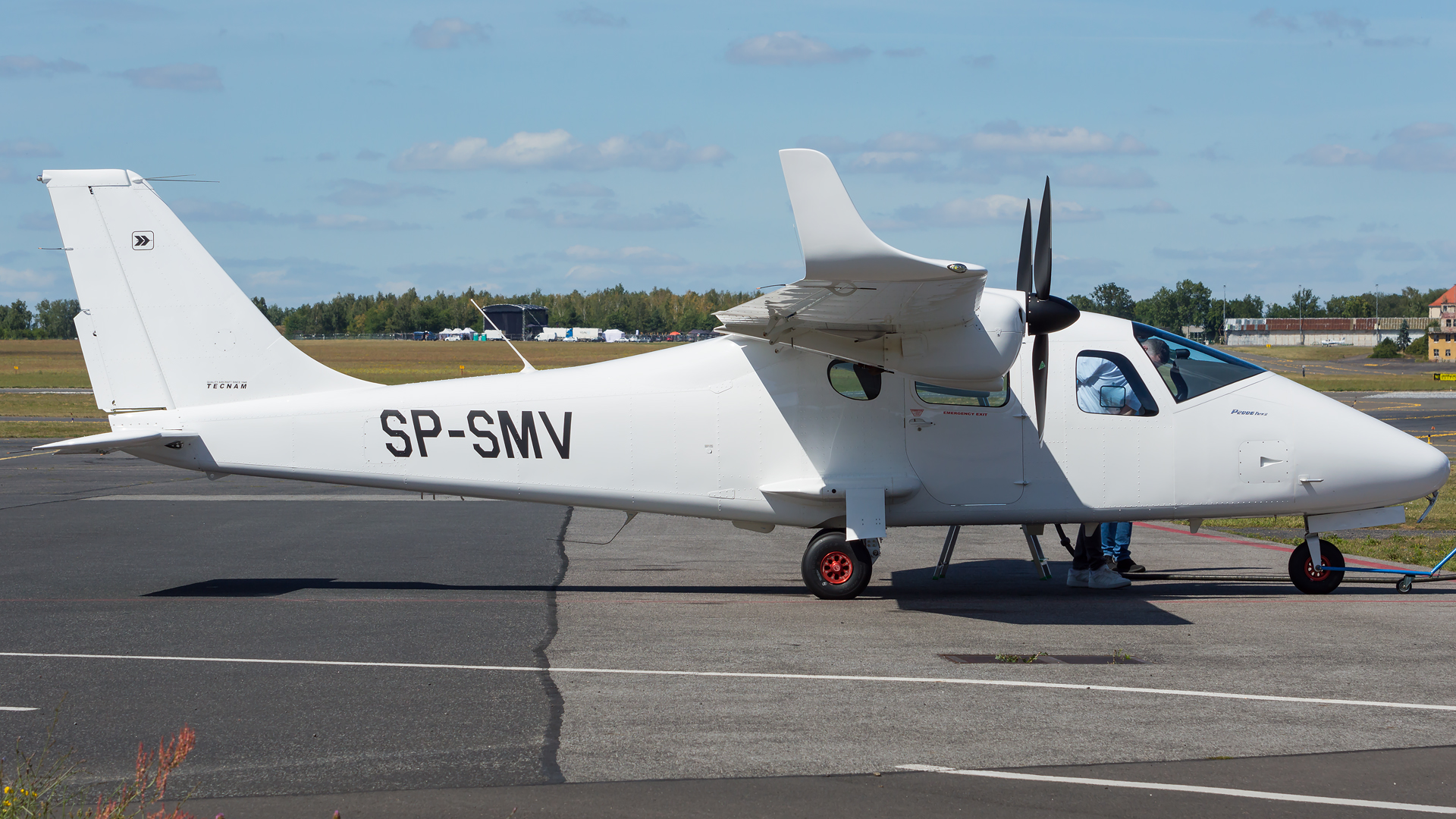 Tecnam P2006T