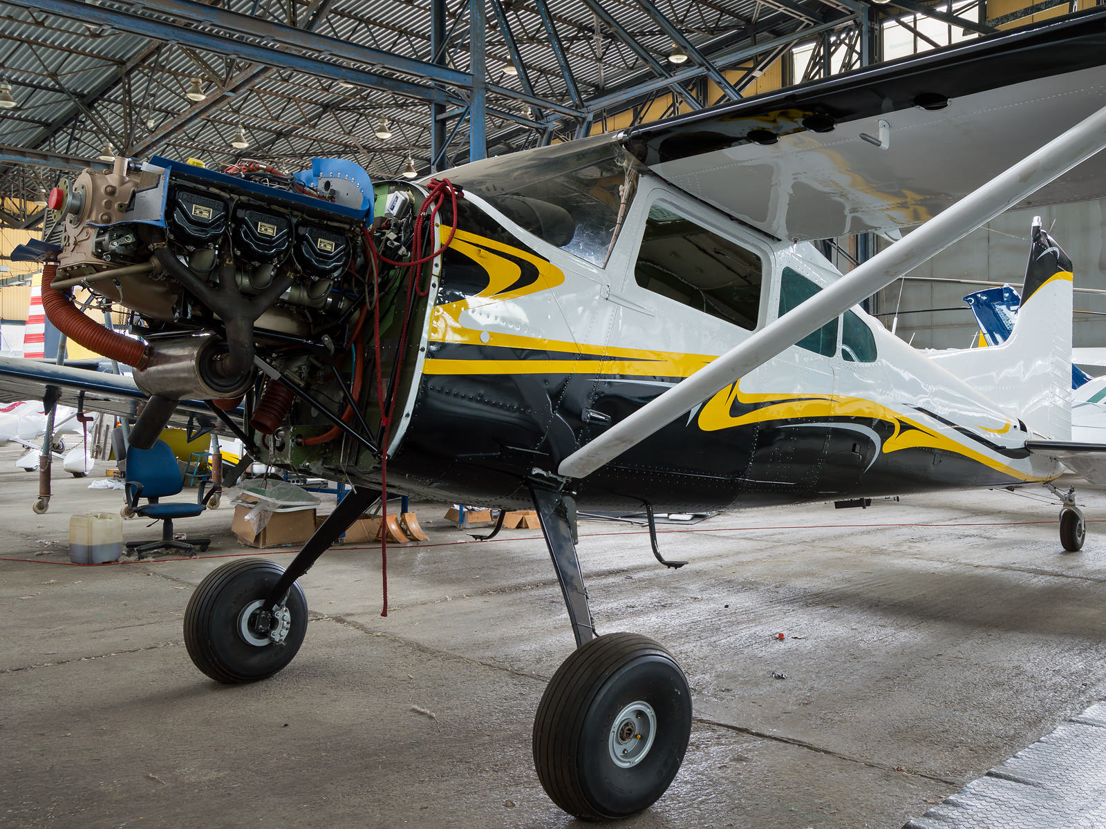 Cessna A185F