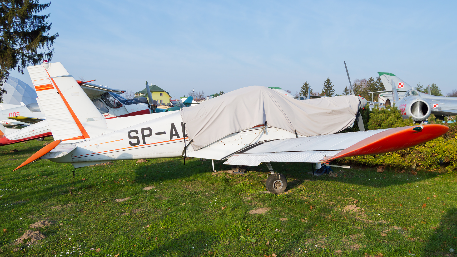 ZLIN Z-42