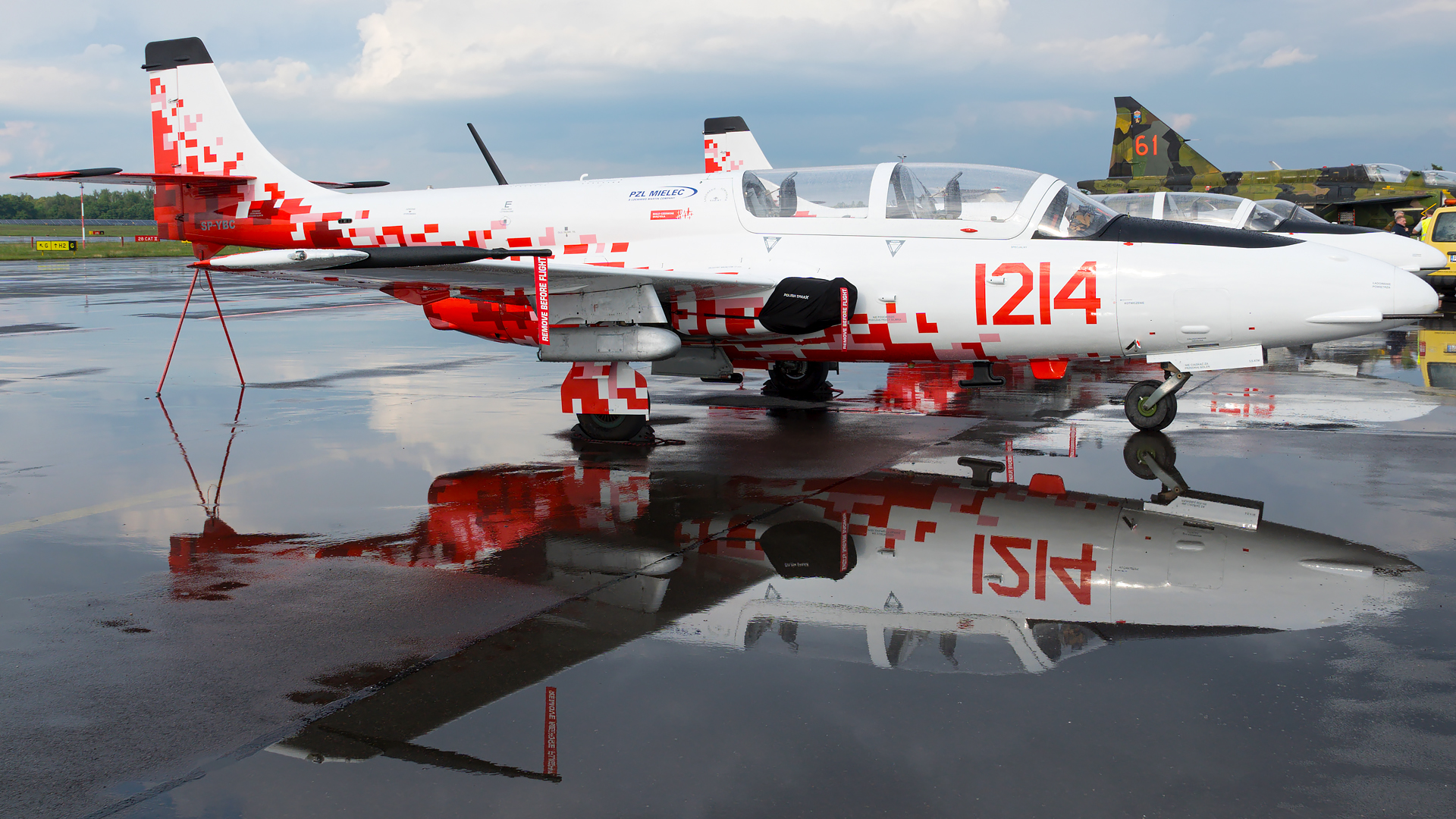 TS-11 Iskra