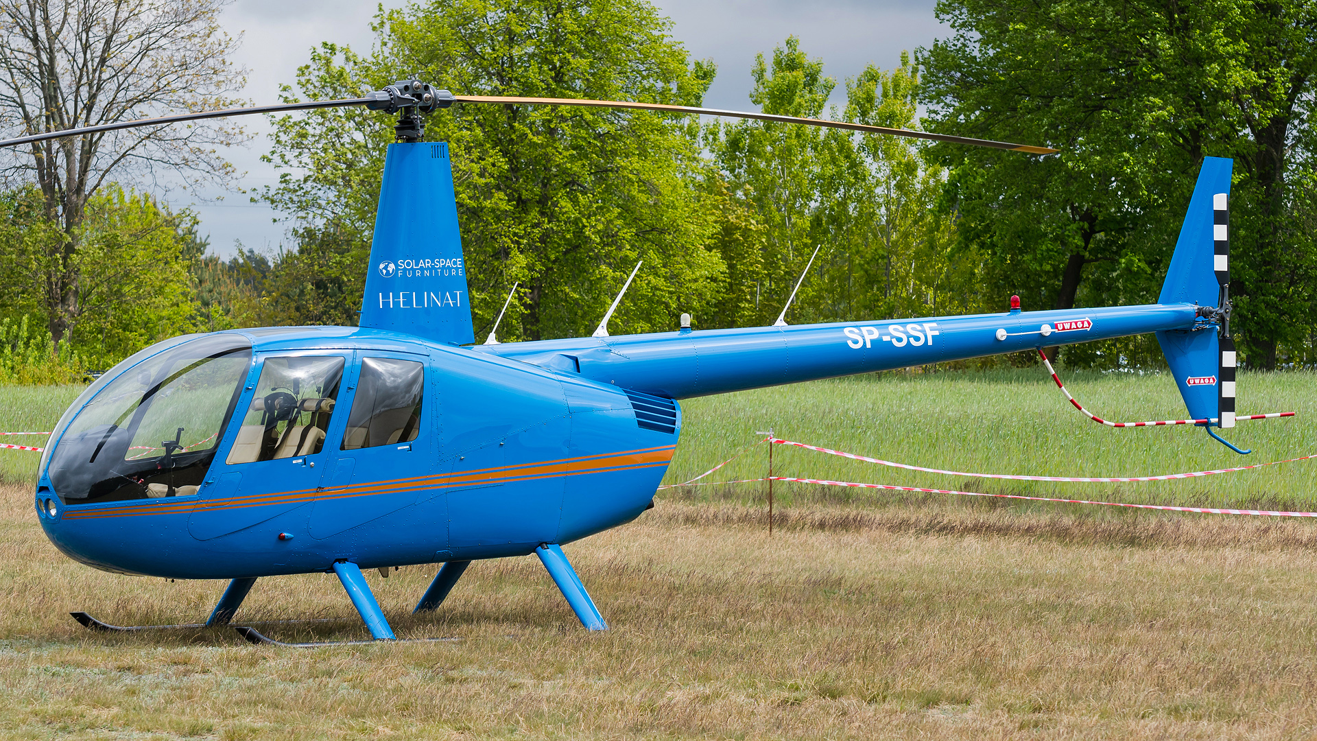 Robinson R44